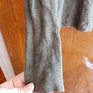 Old Navy size Large sweater